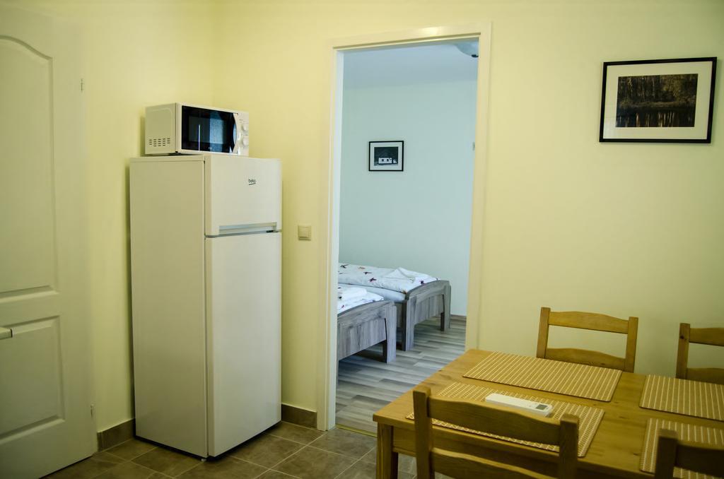 Csongradi Vendegvaro Apartmanok, Szarka Haz Exterior photo