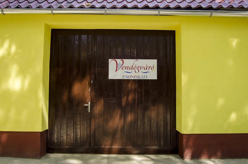 Csongradi Vendegvaro Apartmanok, Szarka Haz Exterior photo